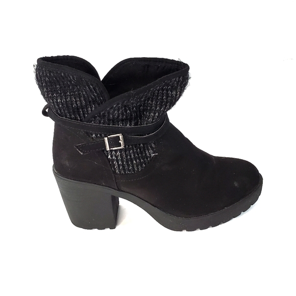 JustFab Shoes - Just fab chunky heeled boots